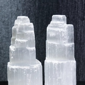 Tour de cristal de sélénite naturelle polie en forme de gratte-ciel, pierre de sélénite verticale, vente en gros, décoration en pierres précieuses - Product Image 2