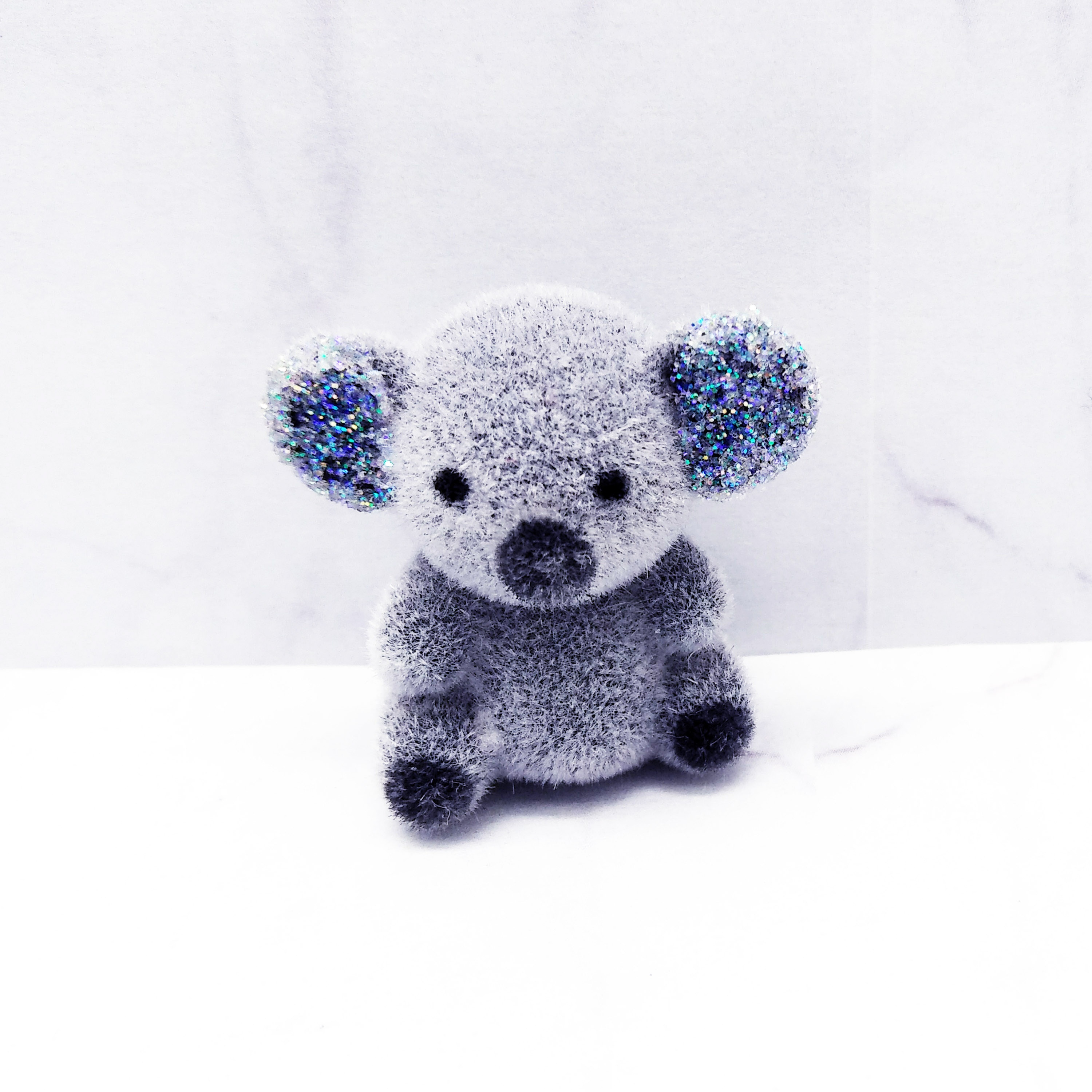 Миниатюрный 2022 Флокированный коала с блестками 1 дюйм высотой