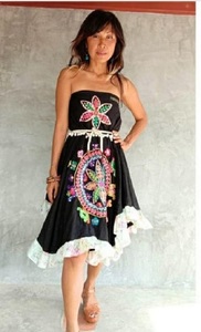 ชุดเดรสสั้นเปิดไหล่สำหรับเด็กผู้หญิงกระโปรงสั้นพร้อมงานปักหลากสี - Product Image 2