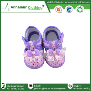 Vente en gros de chaussons en coton avec boucle pour nouveau-né en pur coton biologique - Product Image 2