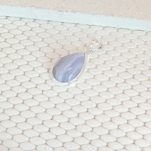 จี้925ทำด้วยมือเงินสเตอร์ลิงผ้าลูกไม้สีฟ้าพลอยโมราดีไซน์เรียบง่ายไม่ซ้ำใครดีไซน์แบบฝาปิด - Product Image 3