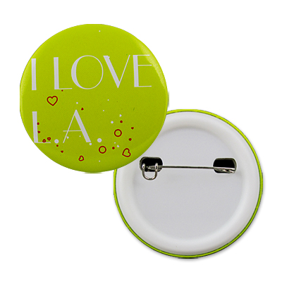 Значок с логотипом на жестяной кнопке с металлической основой