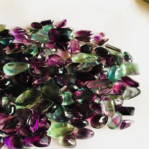 Pierre précieuse lâche de fluorite naturelle de qualité AAA certifiée IGI traitée thermiquement - Product Image 3