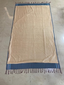 Piel Sintética para Uso en el Hogar y Prendas de Vestir, Modelo 025 de Rudra Apparel - Mezcla de Poliéster/Acrílico Afelpado - Product Image 2