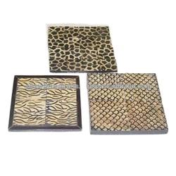 Dessous de verres en corne, os et bois, décoration de table, guerre - Product Image 3