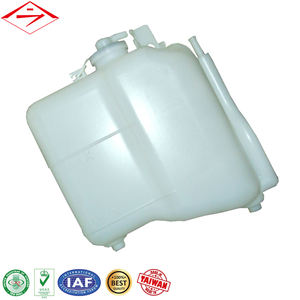 Fabricant de pièces automobiles en gros, réservoir de liquide de refroidissement pour ISUZU D-MAX 04'~11' - Product Image 1