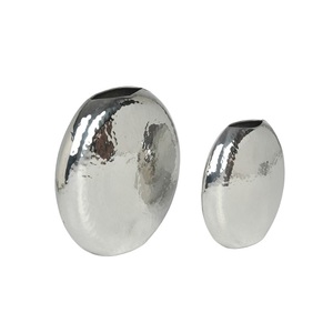 Florero de Metal decorativo de diseñador hecho a mano, soporte de flores de lujo de excelente calidad, tamaño personalizado para ocasiones de boda - Product Image 3