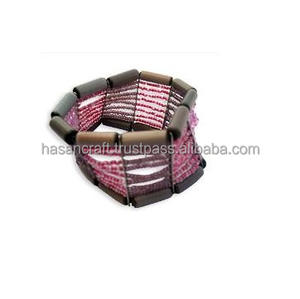 Pulsera de encaje negro hecha a mano - Product Image 1