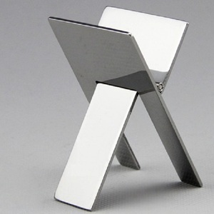 Cenicero Rectangular de Aluminio Ecológico Plegable para Cigarros, Color Plateado - Product Image 1