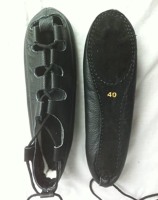 Sepatu Dansa Jazz Irlandia dengan Sol Penyerap Guncangan, Tali Sepatu, Hak Datar Modern untuk Panggung, Bahan Suede, Sol Terpisah, Model Ghillies, Gaya Skotlandia