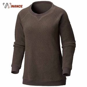 Sudadera polar de algodón 100% para mujer, diseño ODM personalizado con estampado de hojaldre en relieve, temporada de invierno, anticontracción - Product Image 3