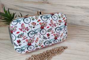 Antique and <b>Beautiful</b> Printed Box Clutch Purse Now Available on M <b>Creation</b> - Product Image 4