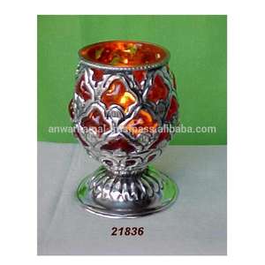 Vente en gros Décoration intérieure minimaliste Gobelet décoratif en verre et laiton Votive - Product Image 2