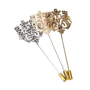 Fabricación de pines de solapa personalizados de esmalte metálico con diseño de trajes de hombre - Product Image 1