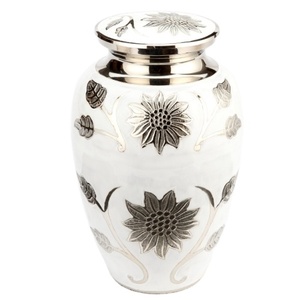 Urne funéraire en laiton blanc nacré à motifs floraux pour cendres humaines adultes, urne commémorative décorative en métal, récipient funéraire - Product Image 1