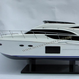 Catégorie Cadeau artisanal de nouveauté de bateau modèle en bois Princess 56 Flybridge - Product Image 1