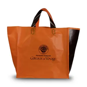 सबसे लोकप्रिय थोक Recyclable ठोस हाथ वाहक मुद्रित प्लास्टिक बैग खरीदारी के लिए कपड़े