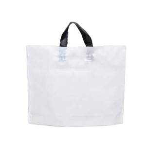 Hanpak, precio de fábrica, venta al por mayor, logotipo personalizado, Asa de bucle suave, embalaje de ropa, bolsa de plástico PE biodegradable con logotipo - Product Image 5