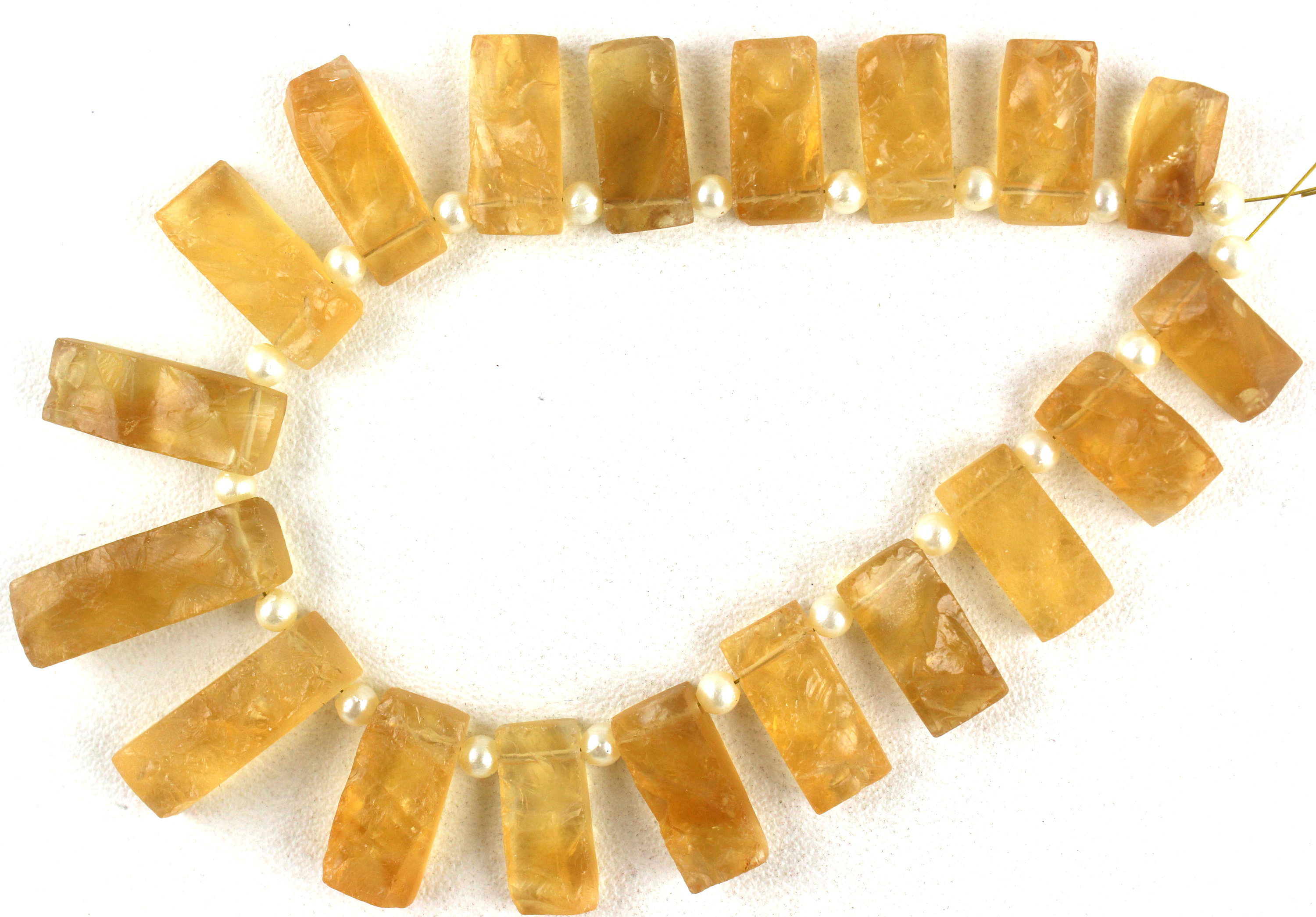 สีเหลือง