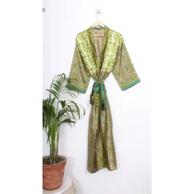 Kimono de seda de estilo japonés para mujer, Kimono Sexy de seda, largo, Vintage, con estampado Floral