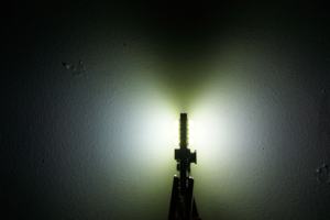 HX-1 T10 6*2525 220LM 13.5V CE ROHS Certifié Plaque d'immatriculation / Intérieur / Lumière de coffre Blanc HYUGA - Product Image 4