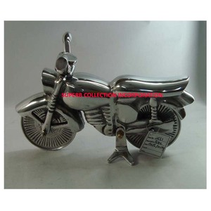 จักรยานตกแต่งโลหะเงินสำหรับตกแต่งบ้านหรือบนโต๊ะ - Product Image 2