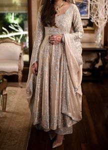 Robe de longueur au sol indienne/pakistanaise, élégante robe ornée de perles en verre, pour mariage, 2022 - Product Image 2