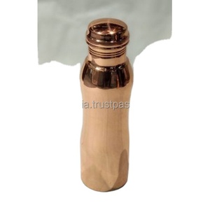 ขวดน้ำบริสุทธิ์ทำจากทองแดง100% พร้อมดีไซน์ทันสมัยเหมาะสำหรับตกแต่งบ้านและเครื่องครัวและให้ความชุ่มชื้นอย่างมีสไตล์ - Product Image 1