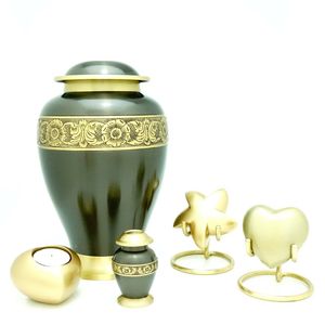 Juego de 4 Urnas Funerarias de Latón Macizo Estilo Americano para Cenizas - Product Image 6