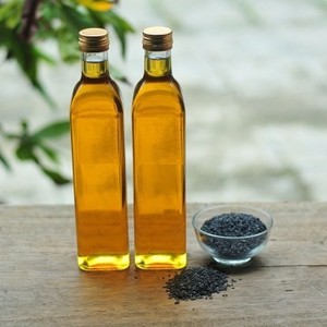 Suministro de aceite de CINTRONELLA, aceite esencial de hierba de limón - Product Image 3