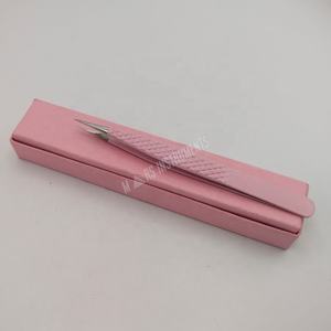 Pince à épiler d'extension de cils en acier inoxydable rose bébé de haute qualité enduite à bout pointu durable - Product Image 4