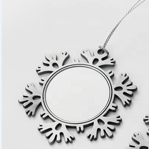 Adornos de árbol de Navidad de copos de nieve de Metal personalizados, tamaño de 7,6x6,6 cm, técnicas de impresión múltiple, decoraciones de bolas colgantes para festivos - Product Image 1