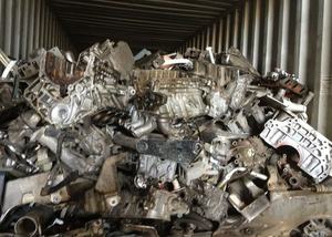 Bloque de motor de aluminio fundido y chatarra que incluye hojas de aluminio Ruedas Extrusiones Material de aleación a la venta - Product Image 2