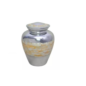 Urnas Funerarias de Nuevo Diseño, Elegantes y Personalizadas, de Latón Rústico, Color Personalizado, Hechas a Mano, Urna de Recuerdo de Alta Calidad - Product Image 2