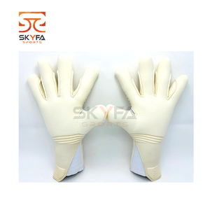 Gants de gardien de but de sport en latex de caoutchouc avec logo personnalisé de haute qualité gants de gardien de but professionnels jeunes adultes pour le football de football - Product Image 5