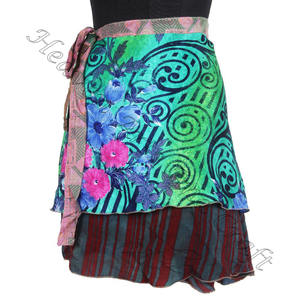 Mini jupe en soie imprimée indienne Gypsy Hippie Boho Indian Retro Silk Casual Magic Wrap Jupe courte - Product Image 5