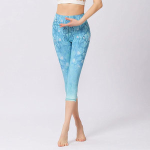 Icatcher Industry Wholesale Ladies Gym <b>Capri</b> Fitness Wear Suit Floral Printed Women Sport Wear Workout Fitness Sets - Product Image 2