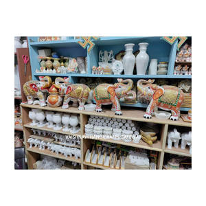 Articles artisanaux en marbre poli de haute qualité à bas prix pour la décoration intérieure, imitation antique VAISHNAVI - Product Image 1