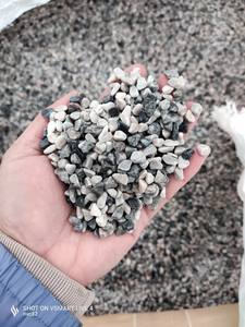 Pierre de galets grise vietnamienne de 2 à 4 mm, très populaire pour la fabrication de dalles de revêtement, matériau en pierre naturelle - Product Image 4