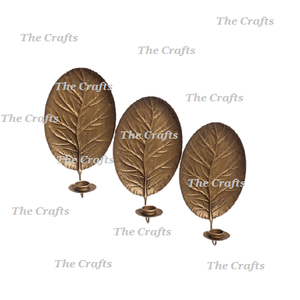 Ensemble de trois bougeoirs muraux en métal couleur or, forme ovale, à suspendre au mur, à prix abordable - Product Image 1