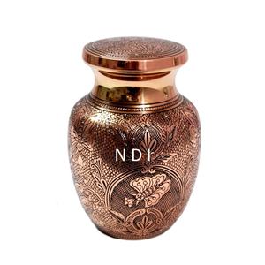 Fournitures funéraires artisanales de qualité supérieure urnes de crémation en laiton métal souvenir commémoratif cendres adultes urnes de crémation - Product Image 1