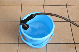 Enrouleur de tuyau d'arrosage professionnel japonais de haute qualité bobine en acier brun extensible de 20 mètres bobine de tuyau d'eau en métal Durable - Product Image 3