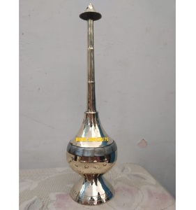 Pulvérisateur d'eau de rose artisanal en laiton, style traditionnel Gulab Pash, flacon décoratif pour parfum, idéal pour cérémonies de mariage indiennes, maison, hôtel, événements - Product Image 1