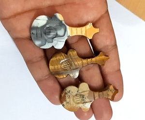 Cabujones de guitarra tallados en piedra natural surtidos para la fabricación de joyas al por mayor - Product Image 4