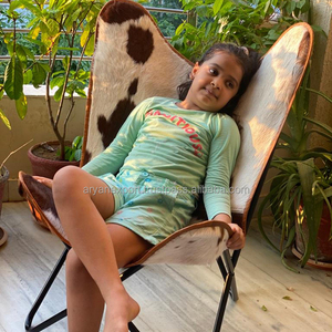 Silla decorativa hecha a mano con mariposas de cuero y piel, cómoda, para comedor - Product Image 1