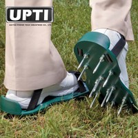 Sandales de travail à pointes pour hommes UPTI fabriquées à Taïwan, pour le printemps, l'été et l'automne, avec semelle extérieure en TPR et tige en PVC, taille unique.