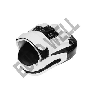 Gants d'entraînement MMA personnalisés en gros, unisexes, en cuir véritable, respirants, antidérapants, avec fermeture, imperméables pour la boxe - Product Image 4