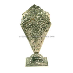 Venta al por mayor cantidad a granel de alta calidad hecho en India uso boda Hotel Metal gris servilletero con asas hechas a mano - Product Image 2