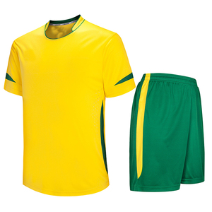 Tenue de football 2026 de haute qualité, maillot et short de football professionnels, designs personnalisés, logo, ensembles de football 100% polyester - Product Image 6