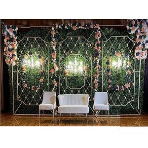 Paredes de Velas Metálicas Modernas Regal para Escenarios de Boda - Tamaño y Color Personalizables, Decoración Portátil para Eventos en Australia - Product Image 1